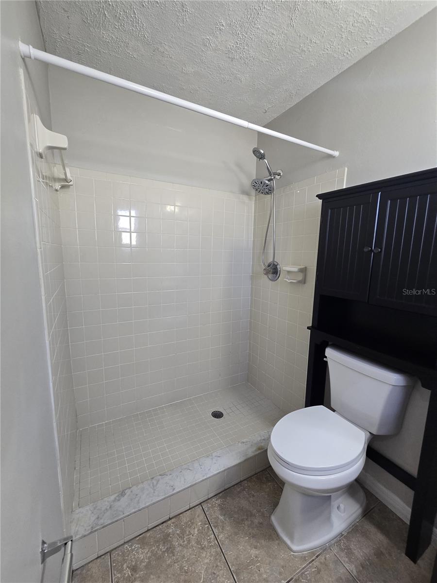 BOYETTE SPGS SEC B UN #2 - Residential Lease