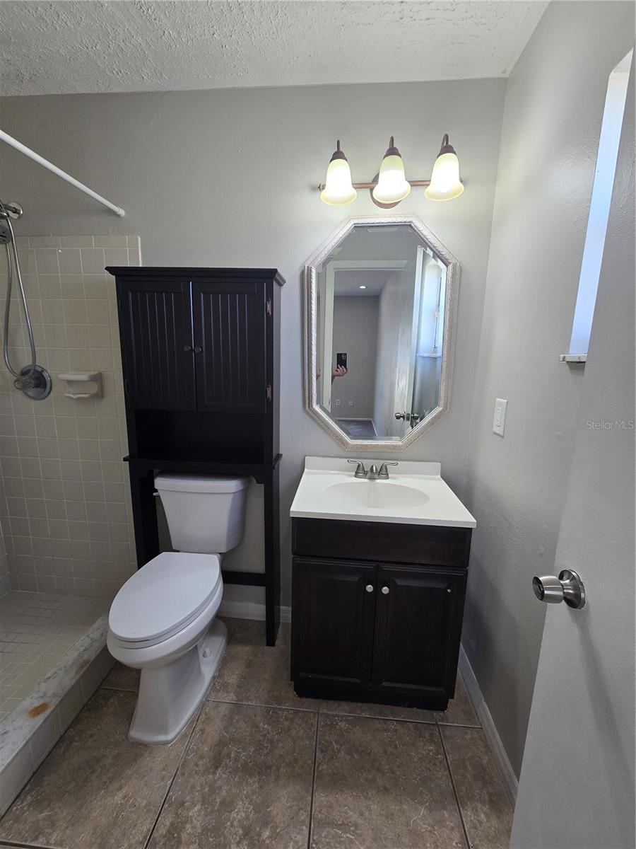 BOYETTE SPGS SEC B UN #2 - Residential Lease