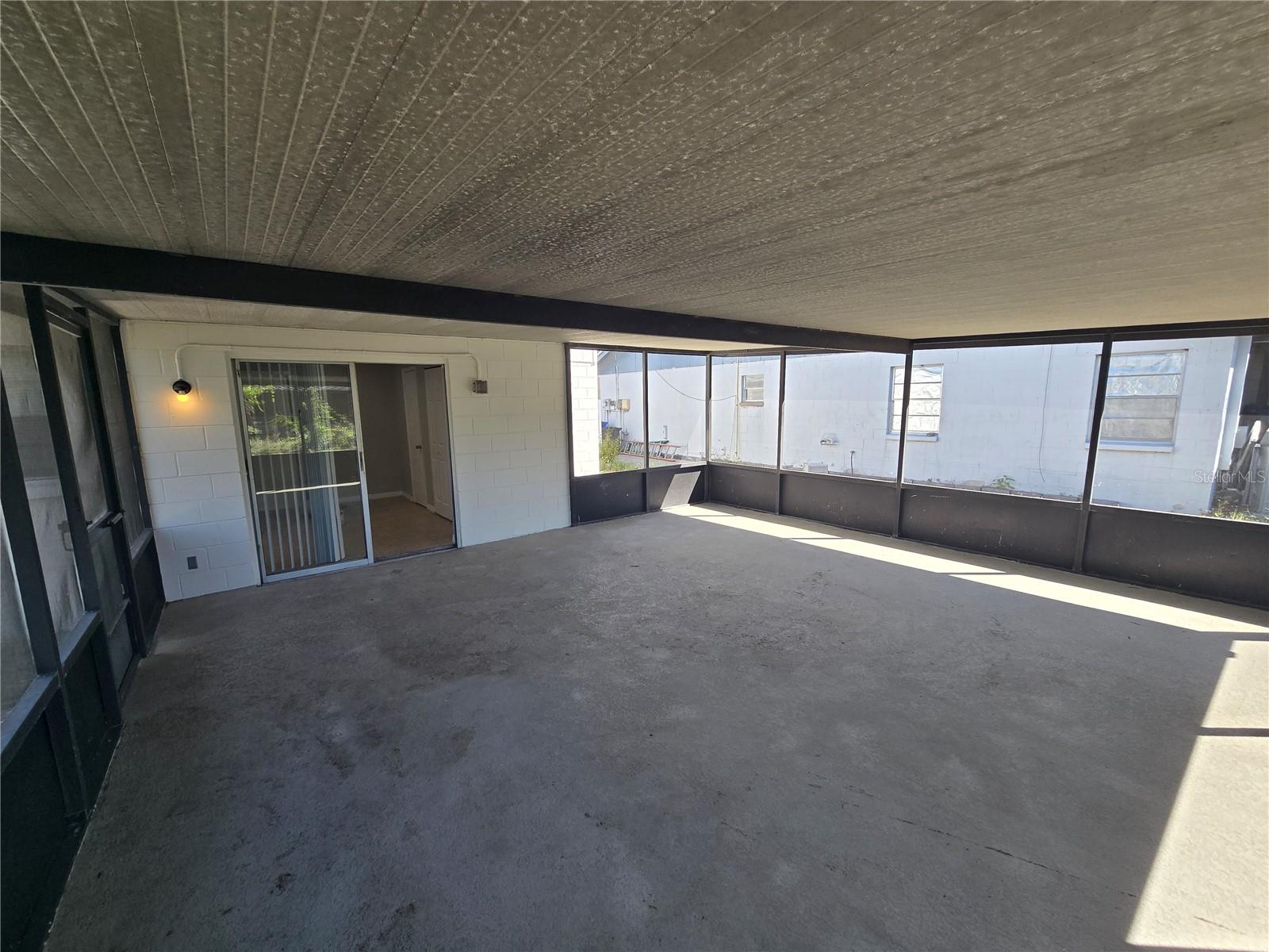 BOYETTE SPGS SEC B UN #2 - Residential Lease