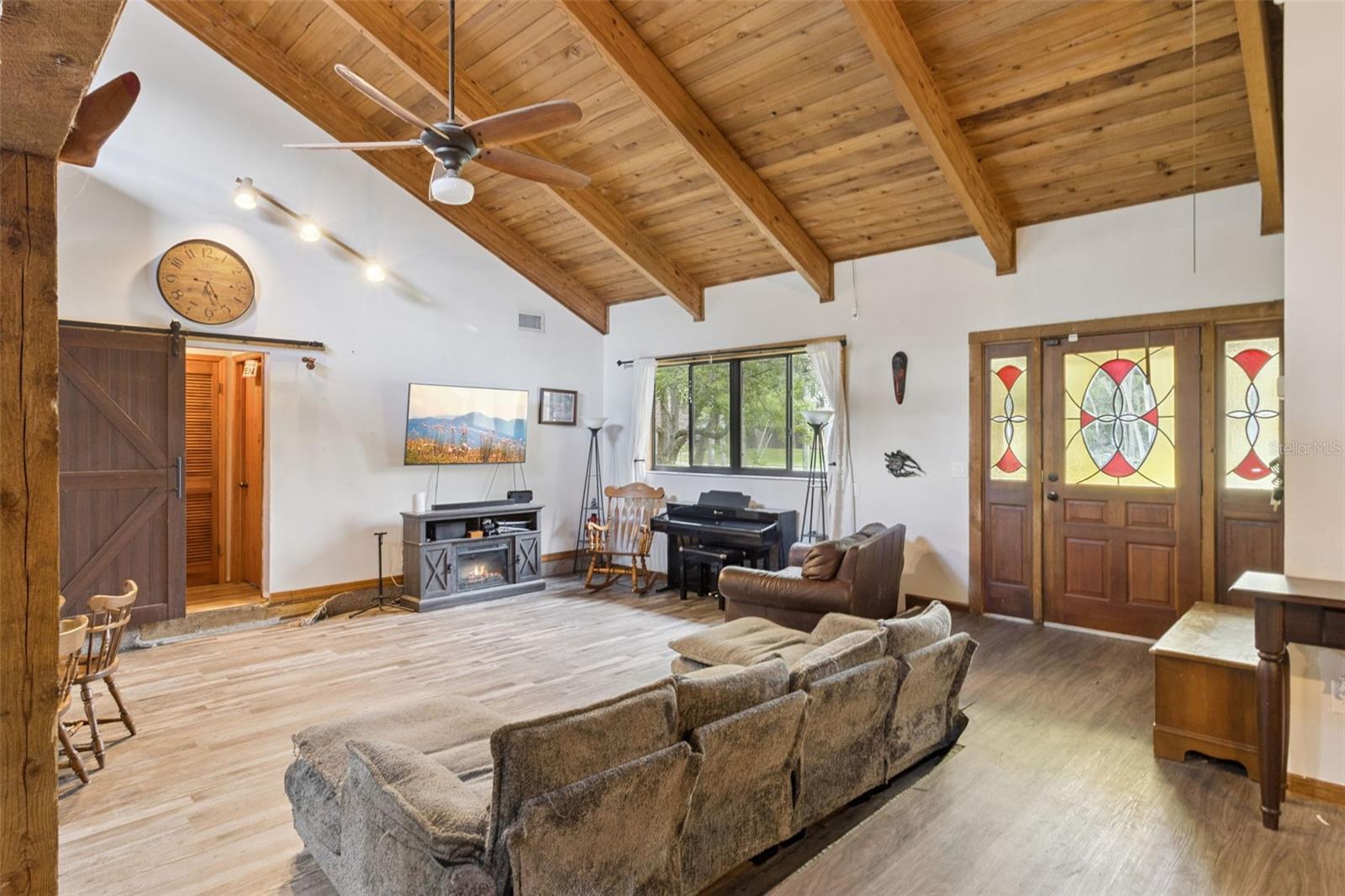BAYMEADOWS - Residential