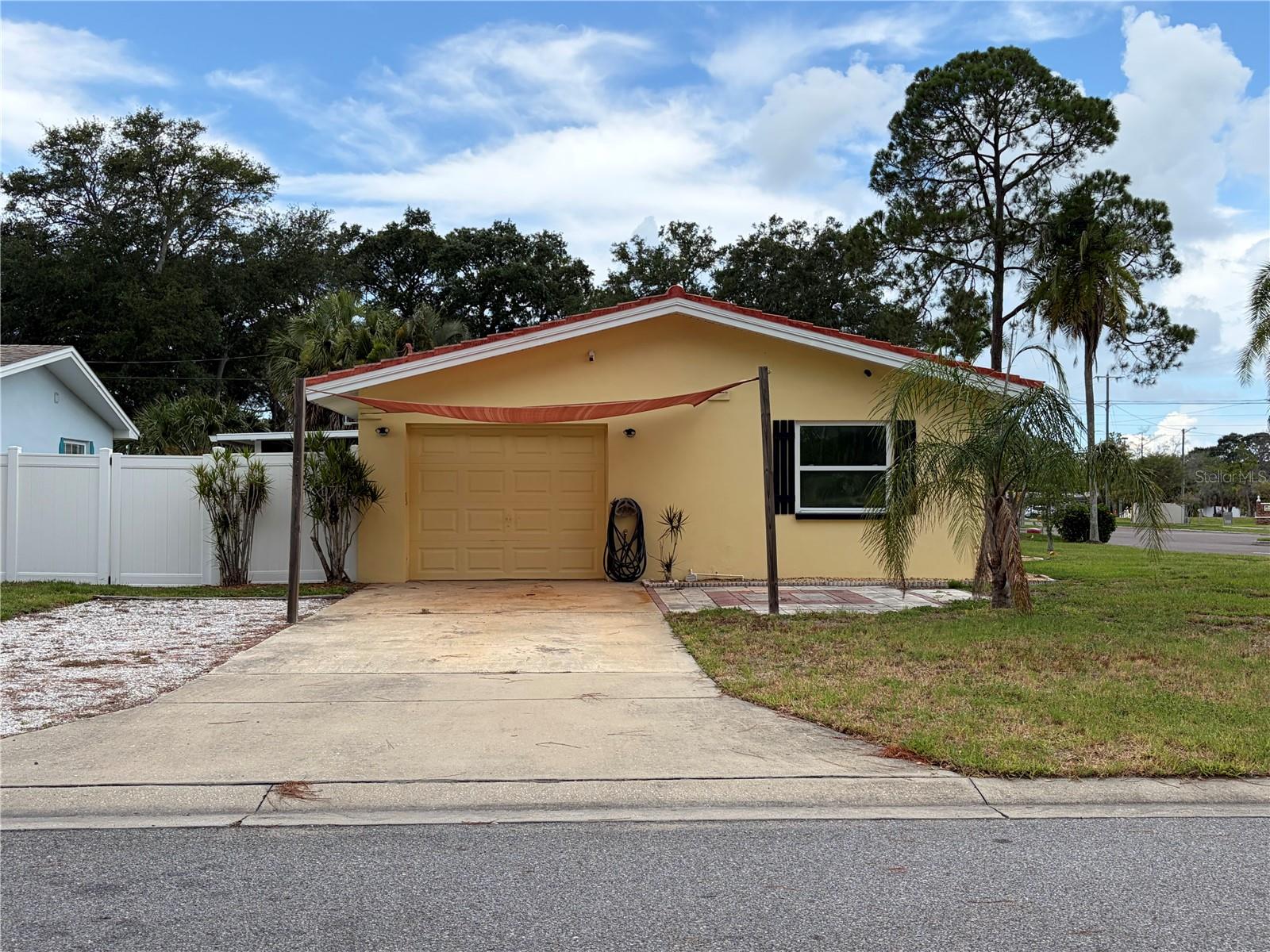 DUNEDIN ISLES COUNTRY CLUB SEC A - Residential