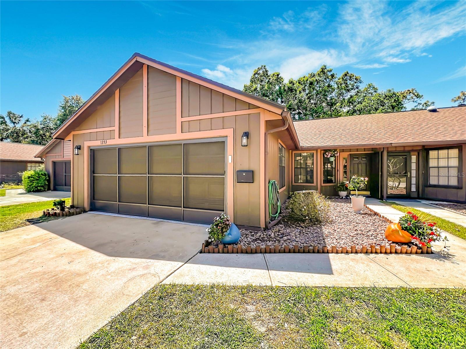 ADMIRALTY LAKES LAKE PATIO HOMES 02 REP PH 01 - Residential