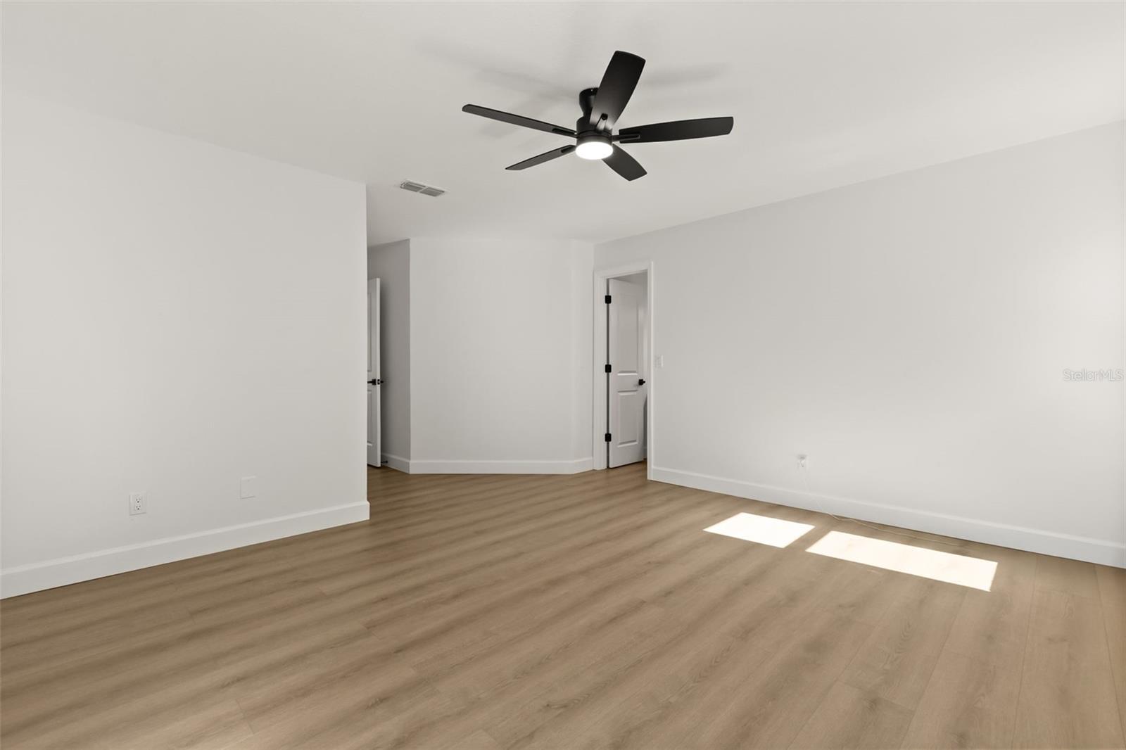 SILVER RIDGE PH 02 - Residential