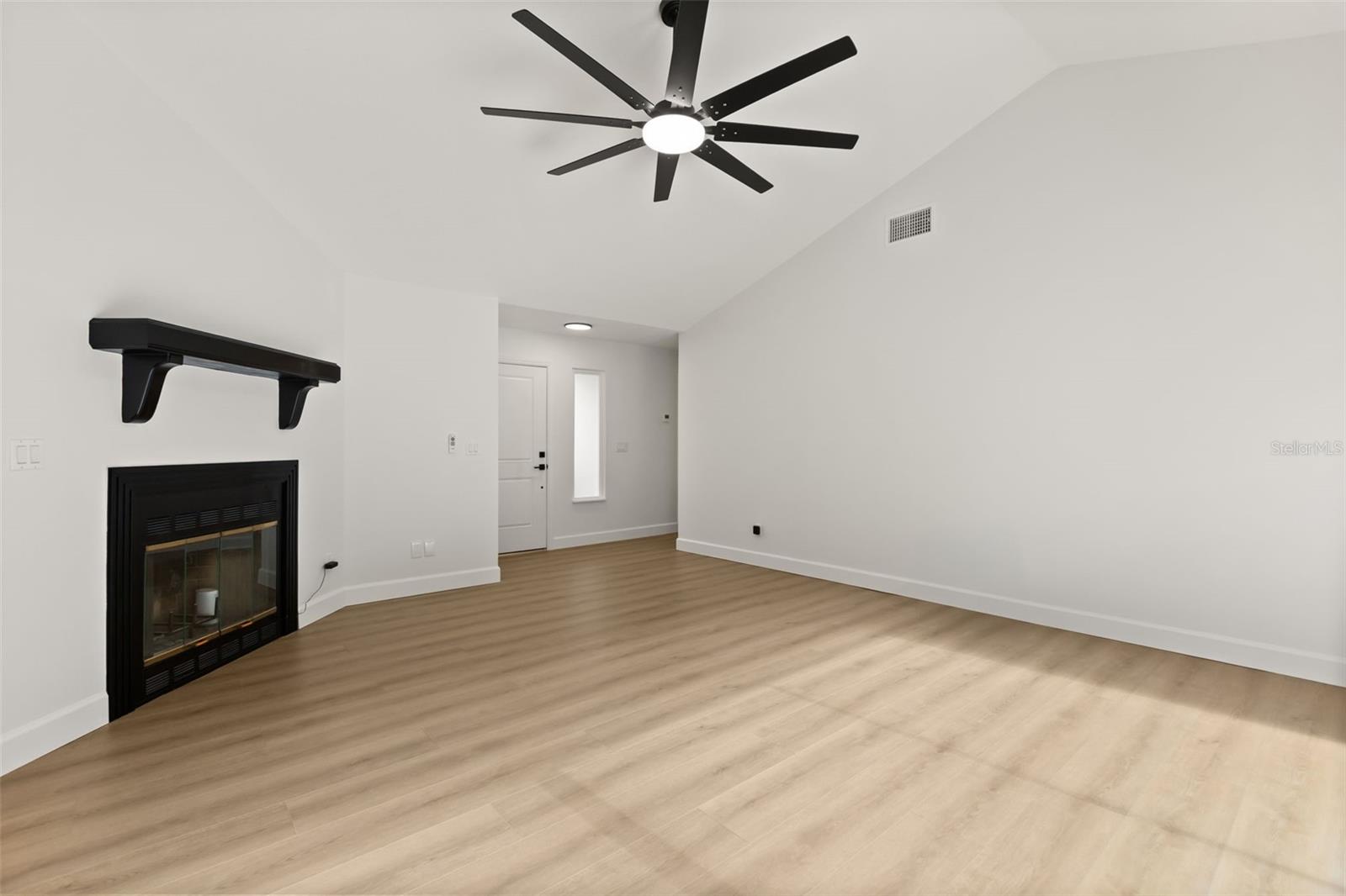 SILVER RIDGE PH 02 - Residential