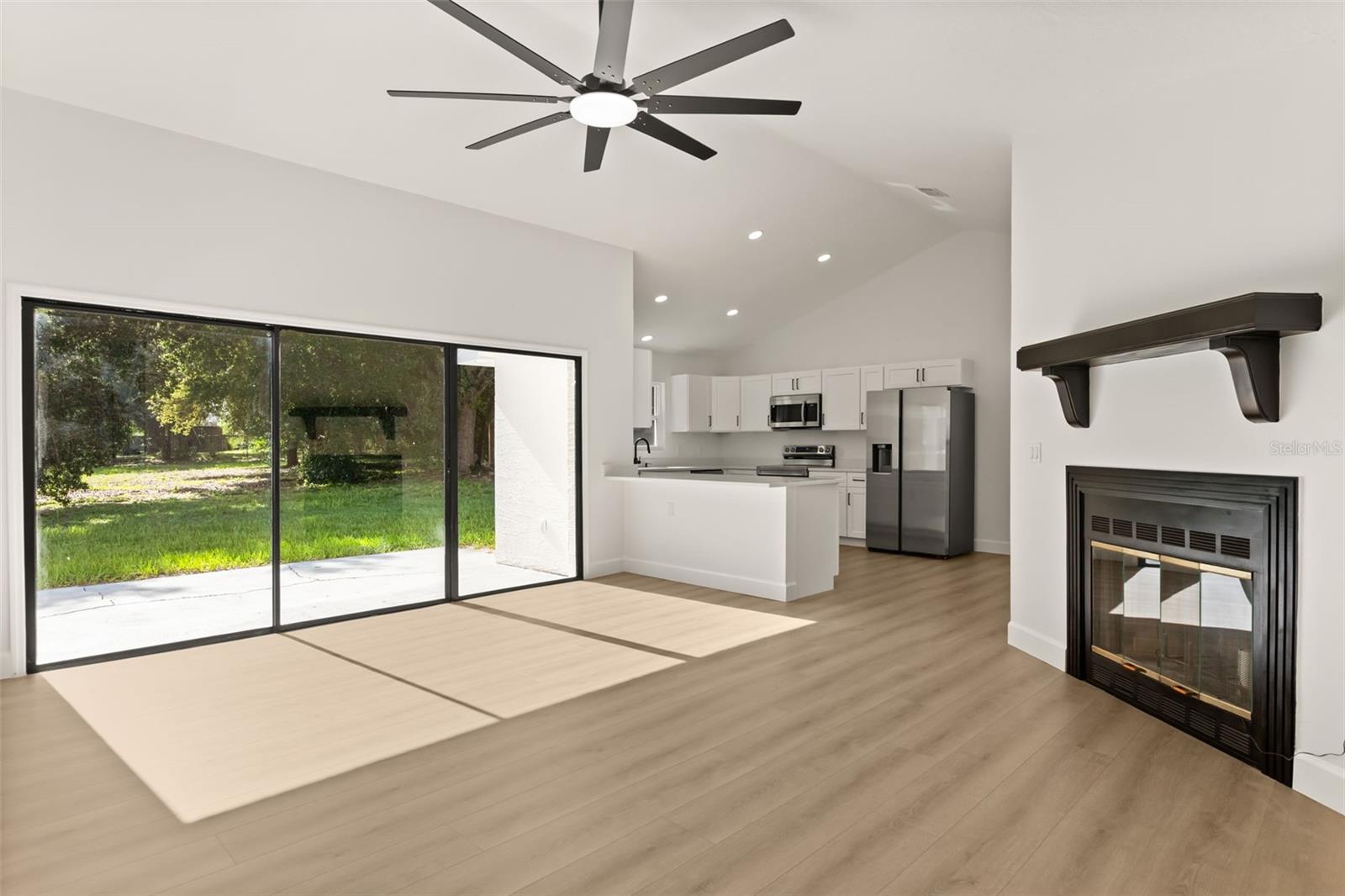 SILVER RIDGE PH 02 - Residential