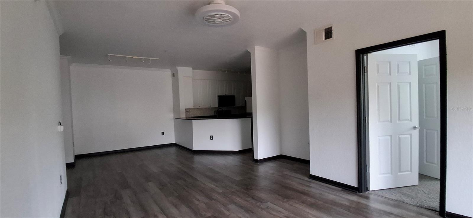VILLA MEDICI CONDO - Residential