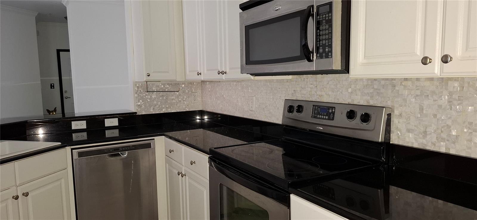 VILLA MEDICI CONDO - Residential