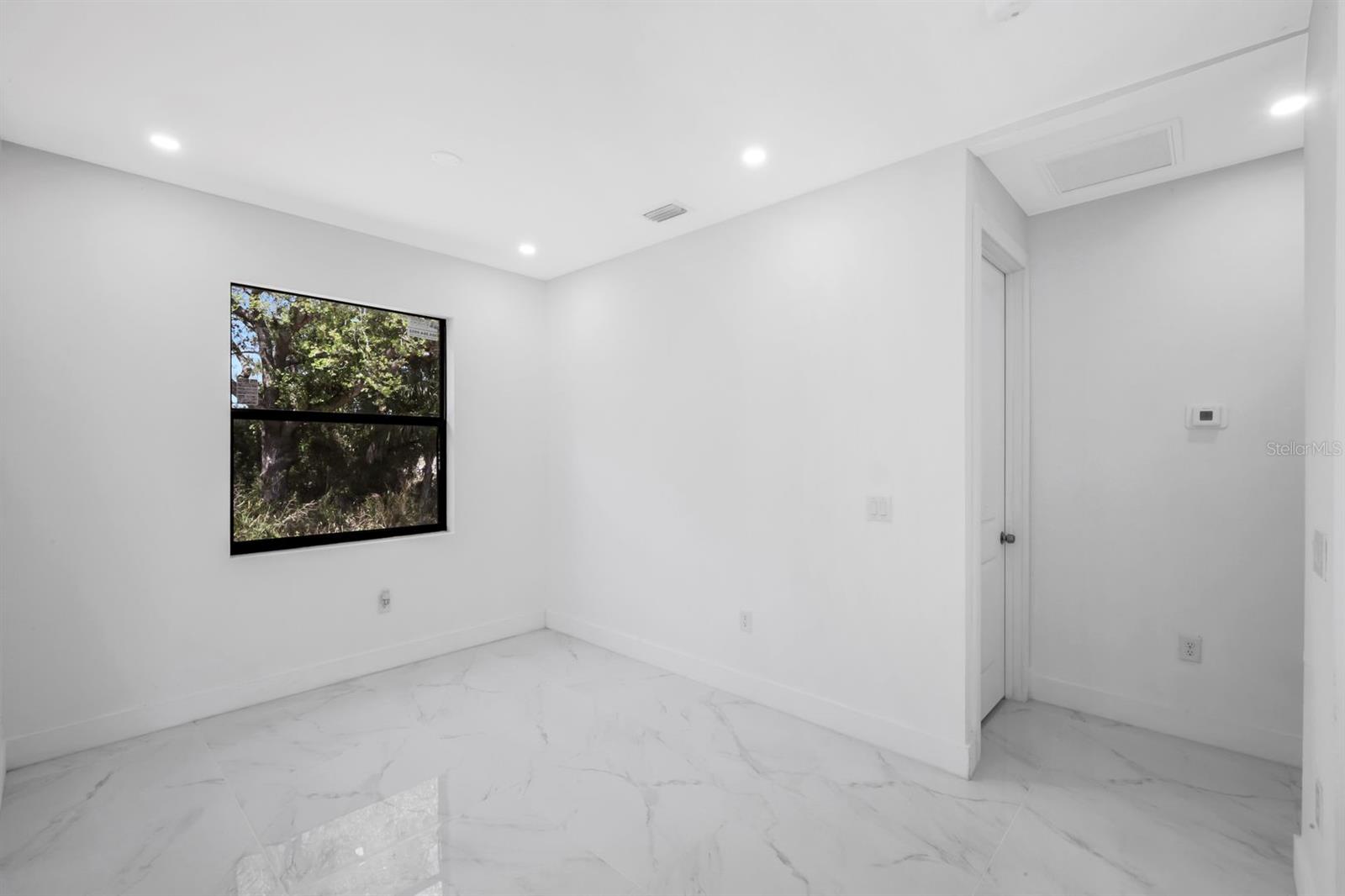 MIRROR LAKES UNIT 18 - Residential