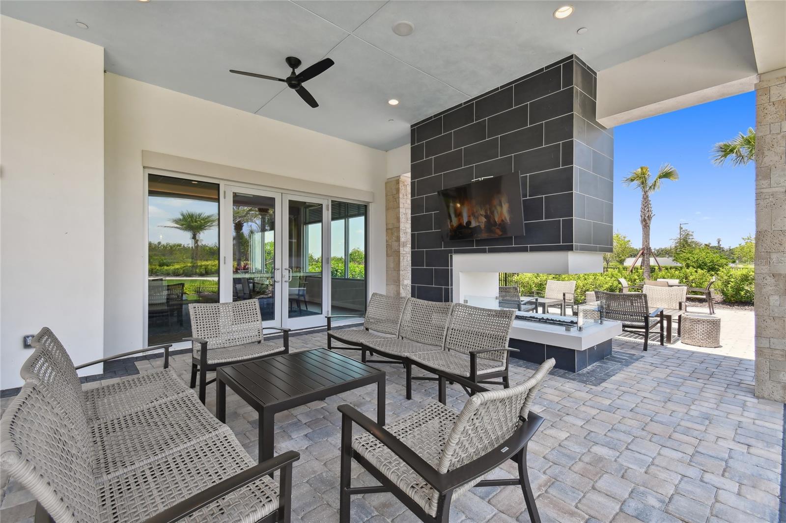 ESPLANADE/WIREGRASS RANCH PH I - Residential