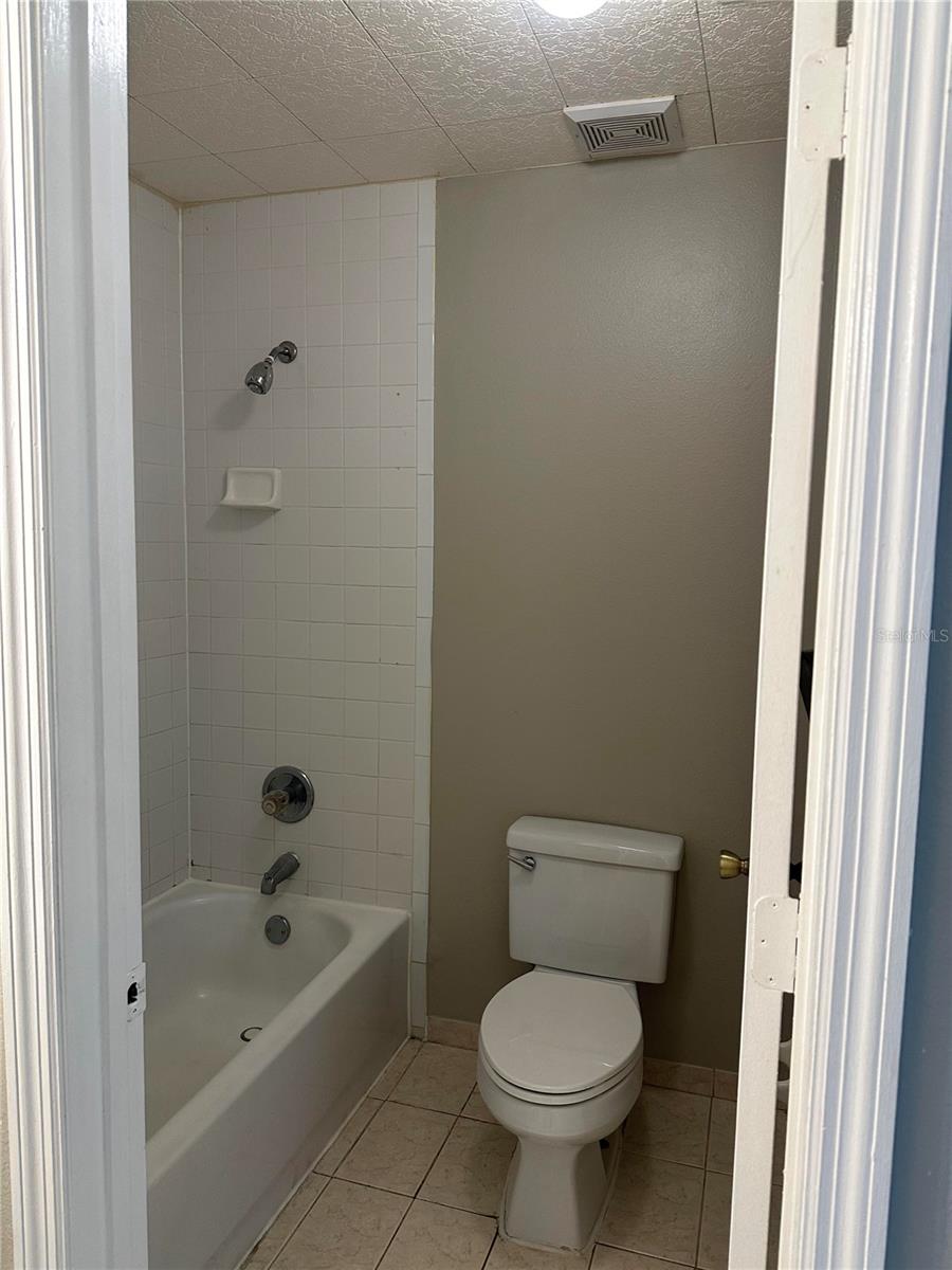 DELTONA LAKES UNIT 33 - Residential