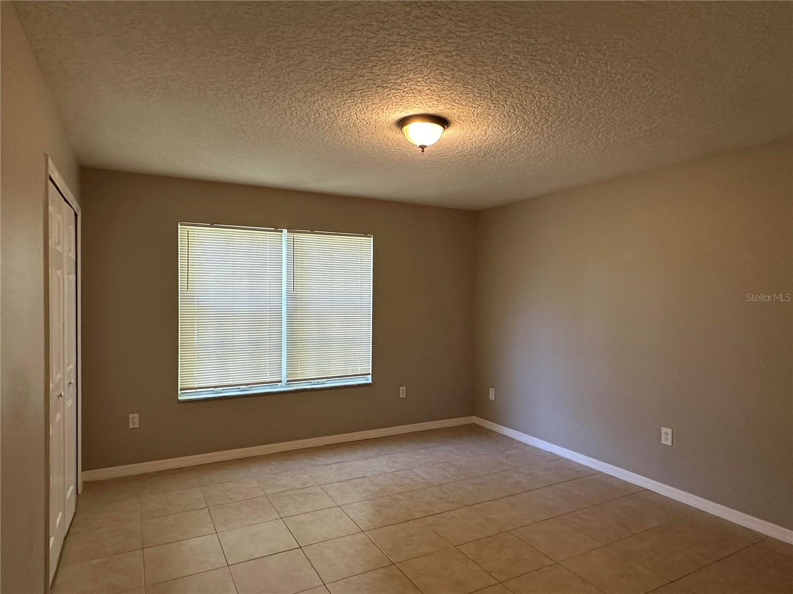 DELTONA LAKES UNIT 33 - Residential