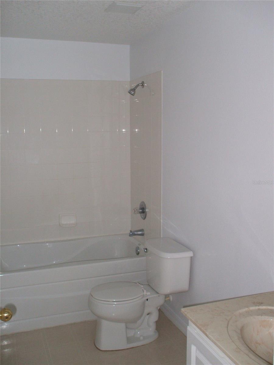 HERITAGE LAKES PH 2 - Residential Lease