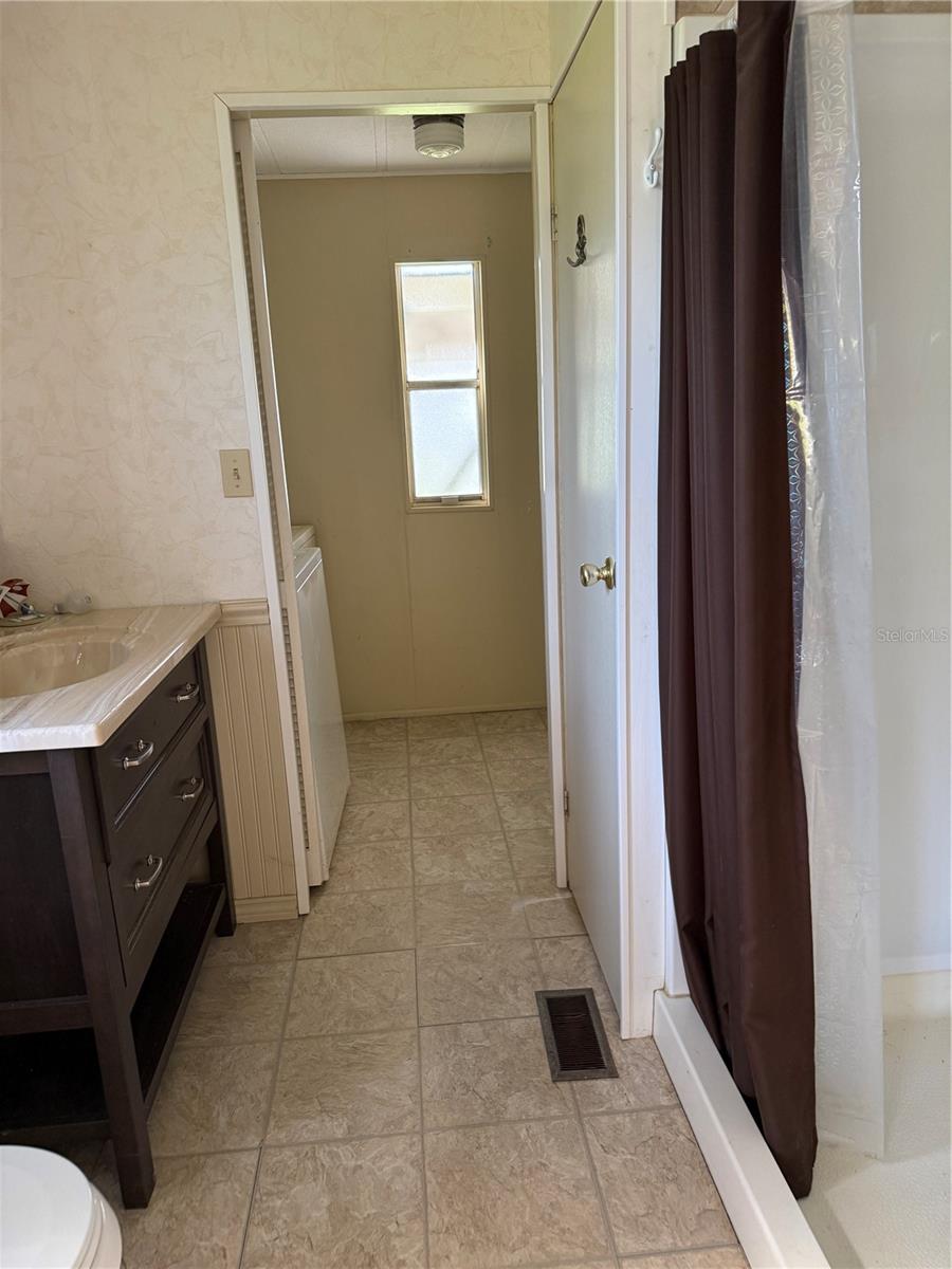 LAKE TARPON MOBILE HOME VILLAGE - Residential Lease