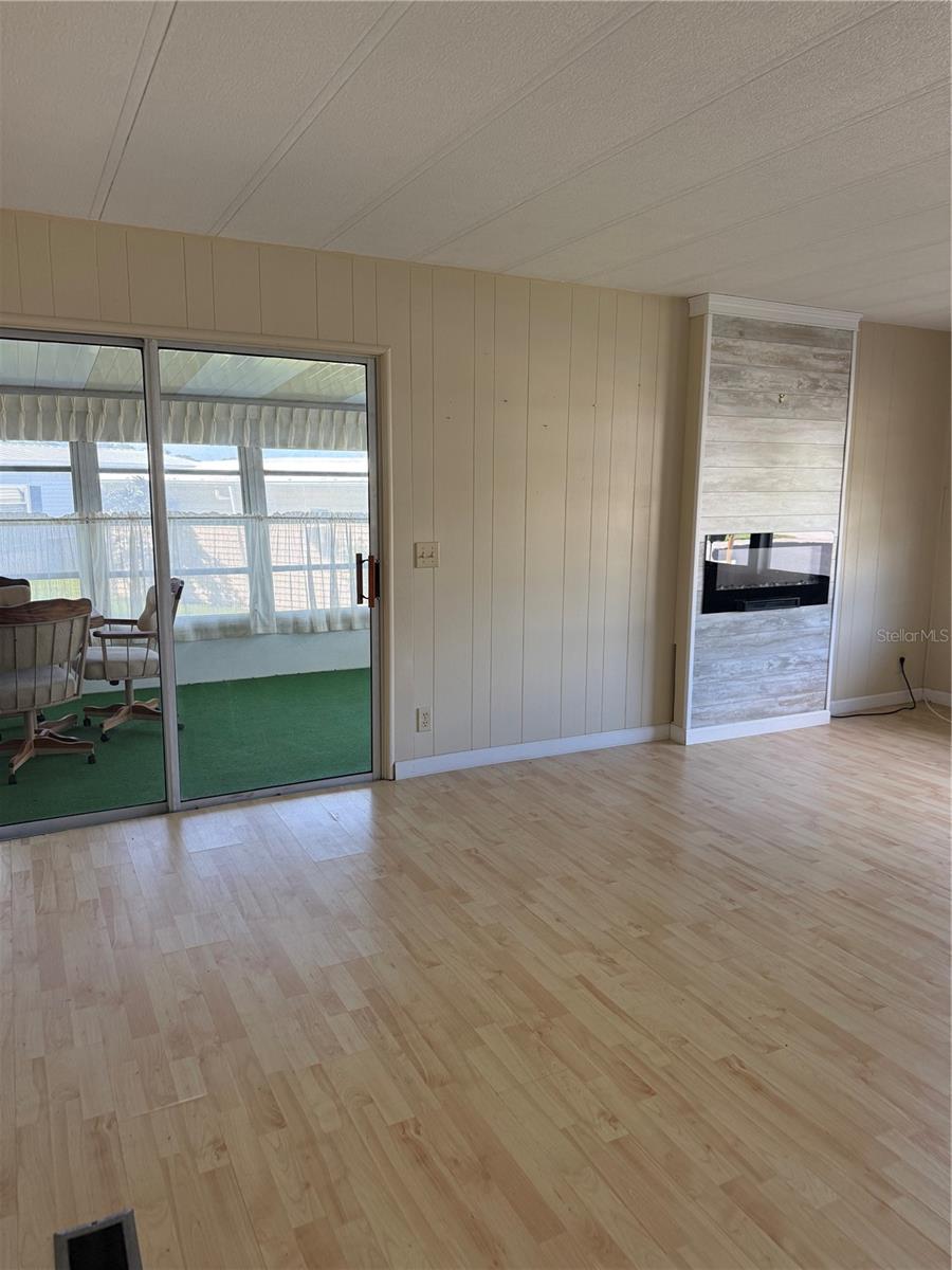 LAKE TARPON MOBILE HOME VILLAGE - Residential Lease