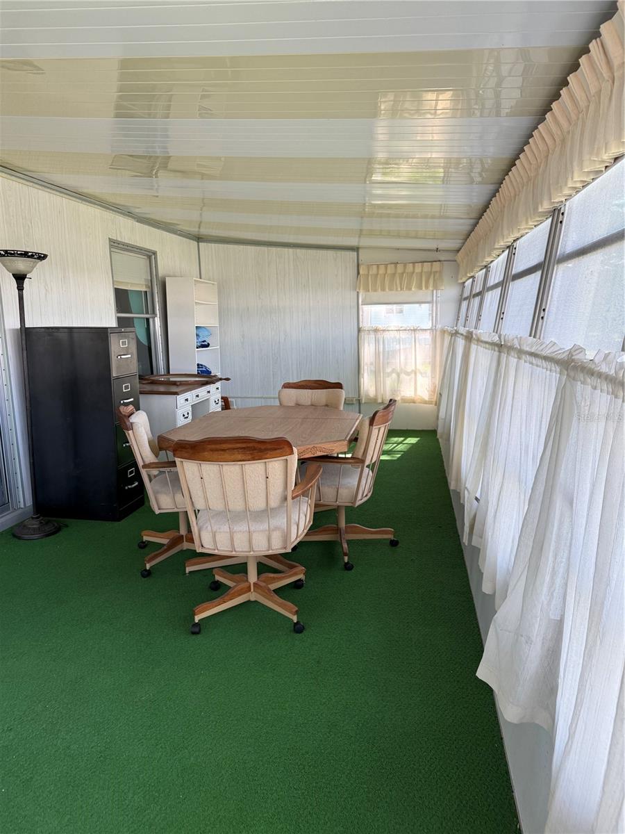 LAKE TARPON MOBILE HOME VILLAGE - Residential Lease