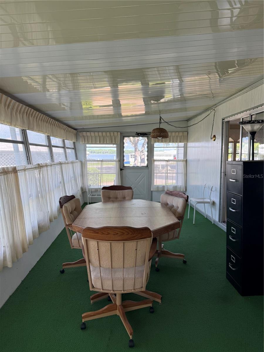 LAKE TARPON MOBILE HOME VILLAGE - Residential Lease