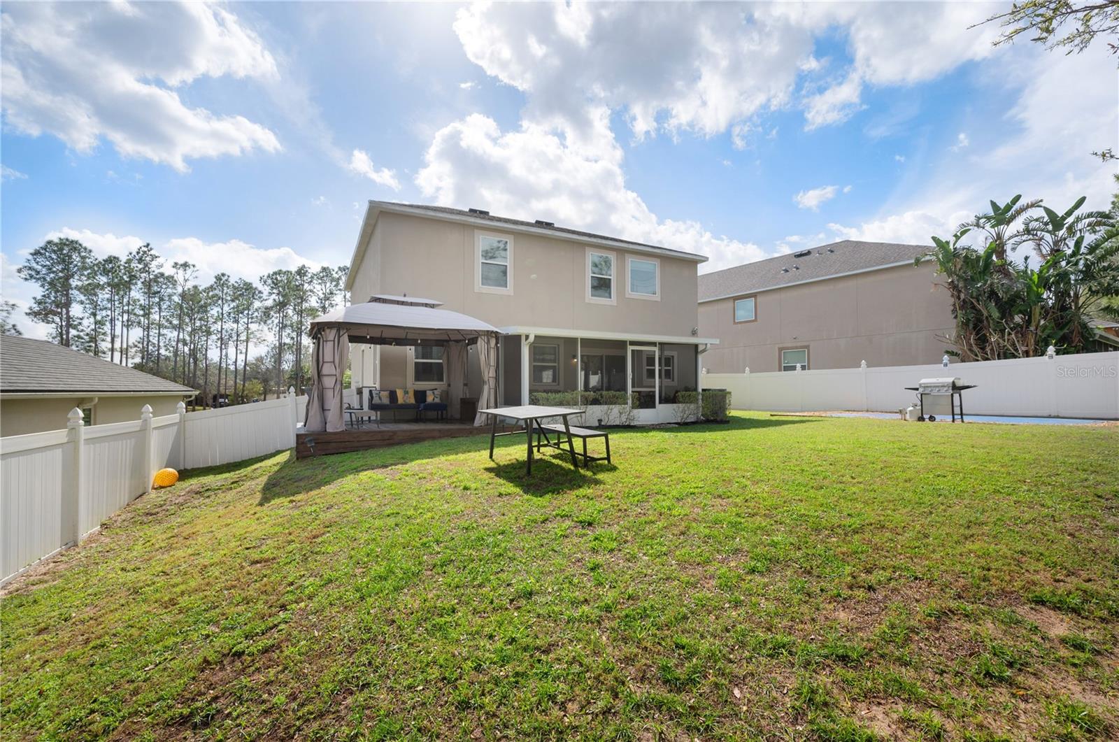 WHISPERING RIDGE PH 01 - Residential