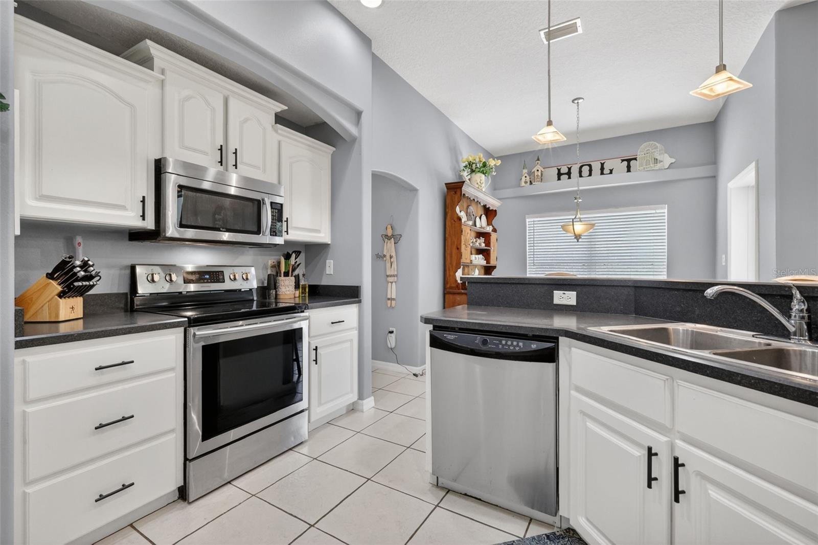 LAKE IDLEWILD ESTATES - Residential