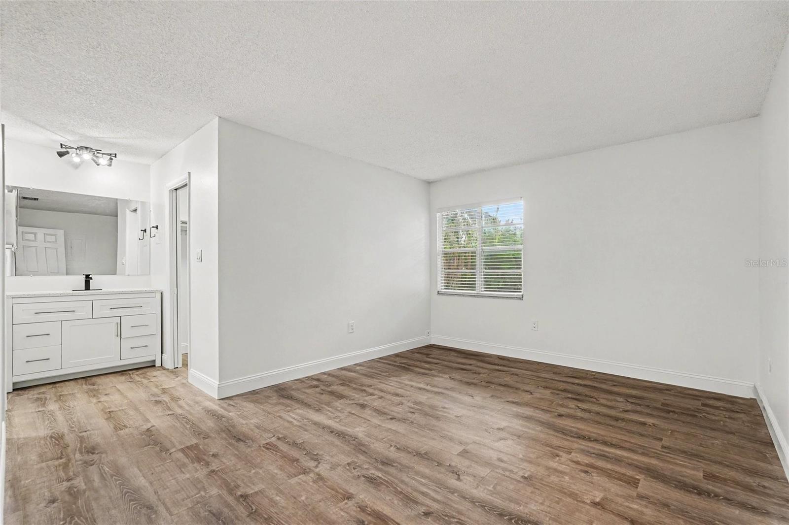 TERRACE PARK SUB - Residential Lease