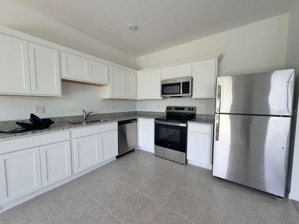 TEMPLES XING - Residential Lease