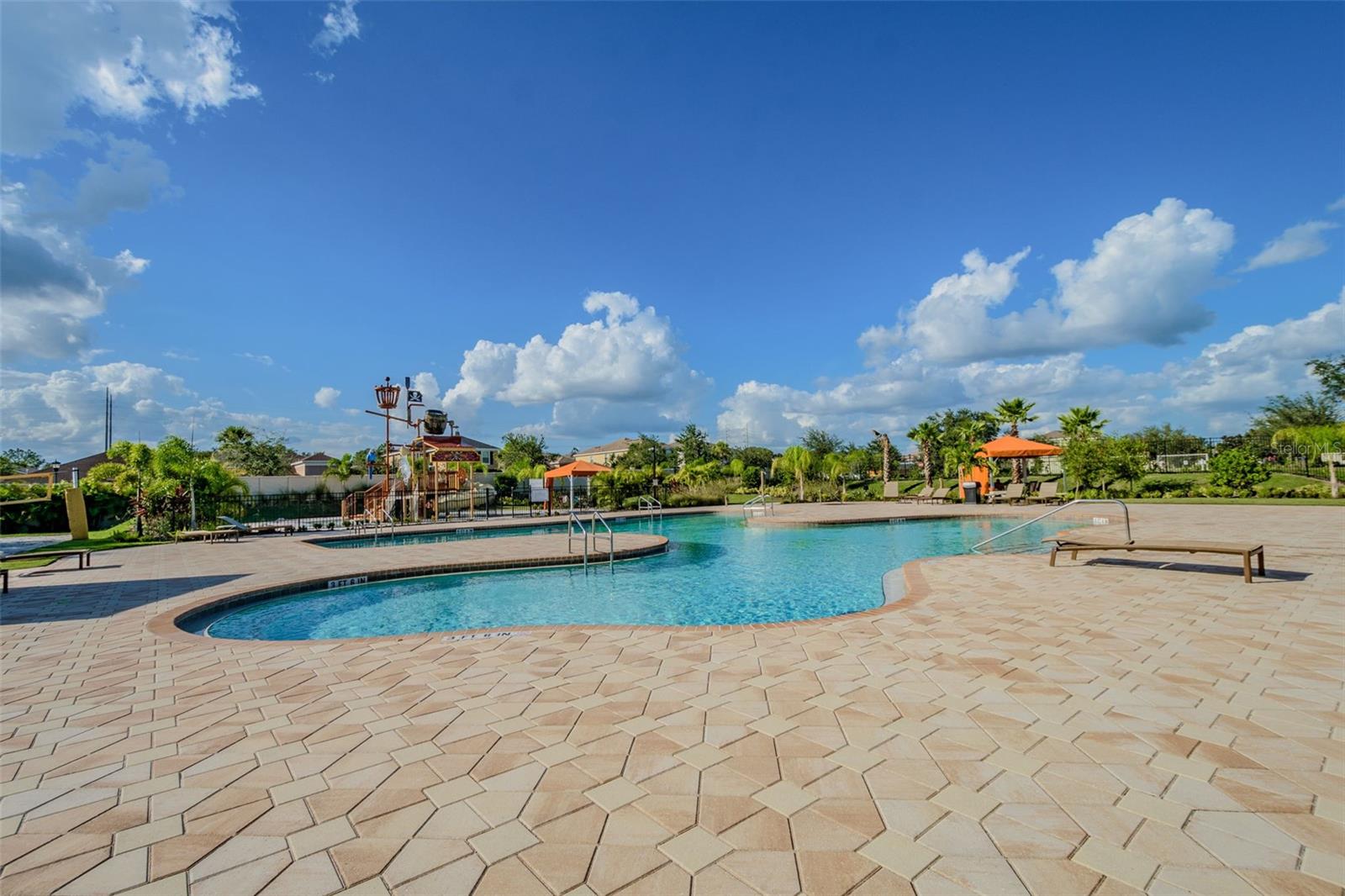 CHANNING PARK - Residential