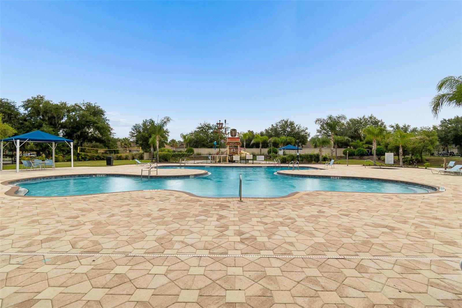 CHANNING PARK - Residential