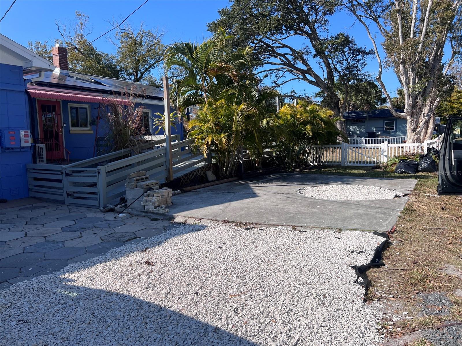 78BURNS F J REALTY COS REV - Residential