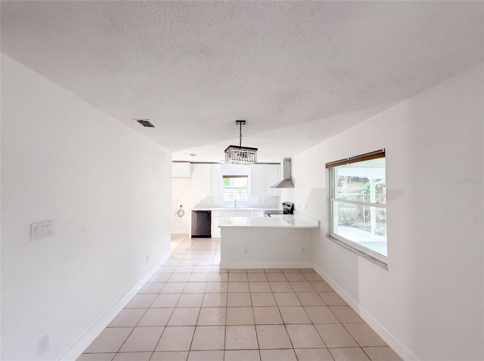 SOUTH POINTE - Residential