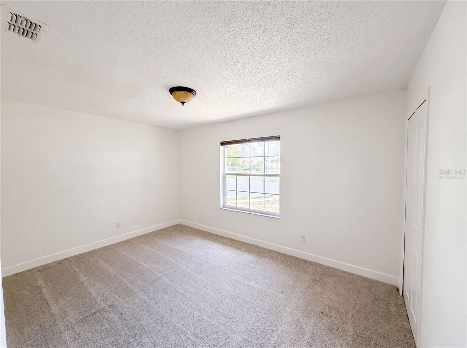 SOUTH POINTE - Residential