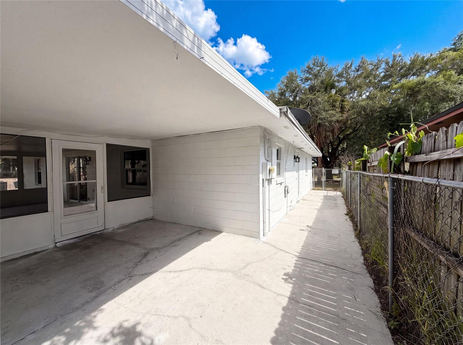 SOUTH POINTE - Residential