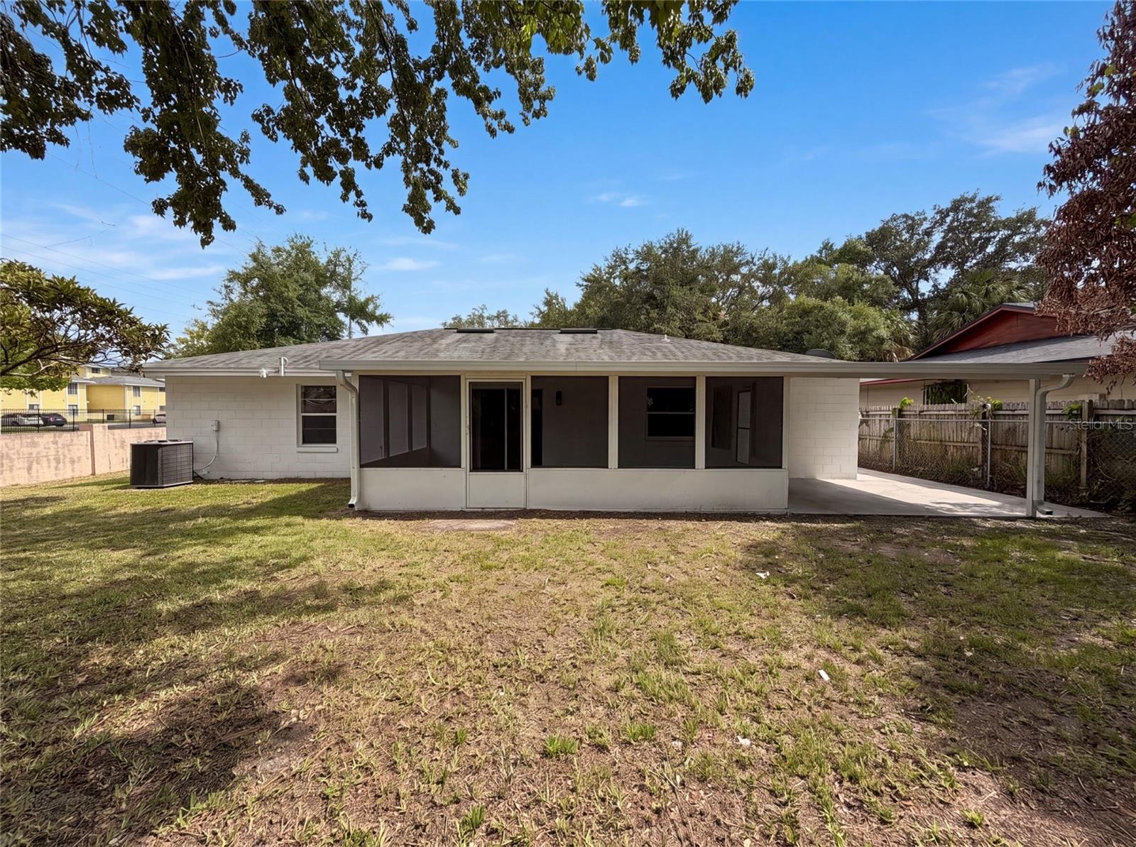 SOUTH POINTE - Residential