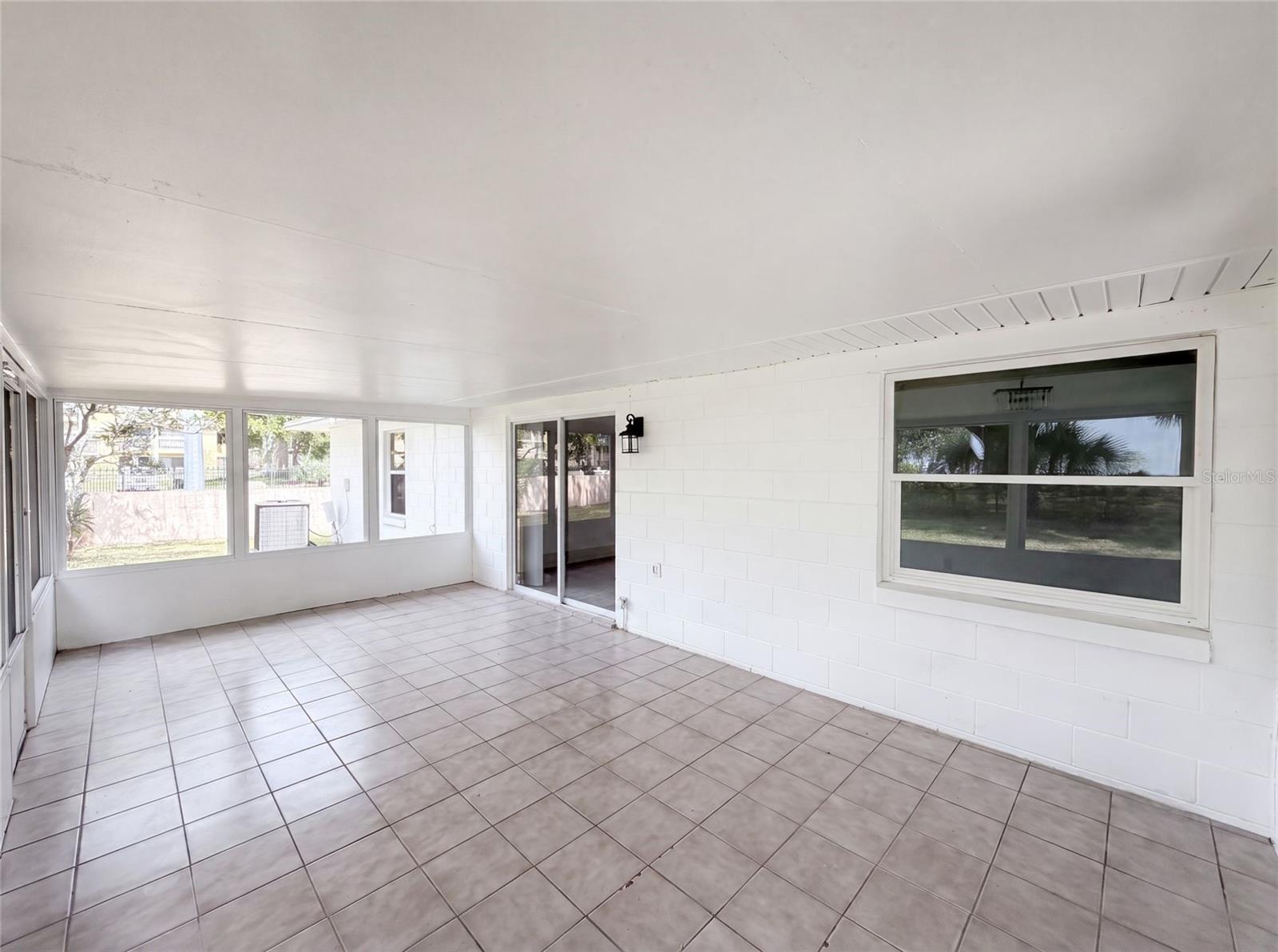 SOUTH POINTE - Residential