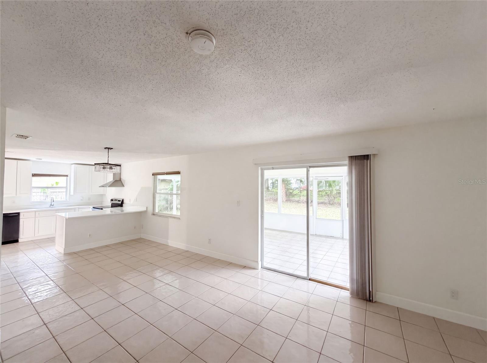SOUTH POINTE - Residential