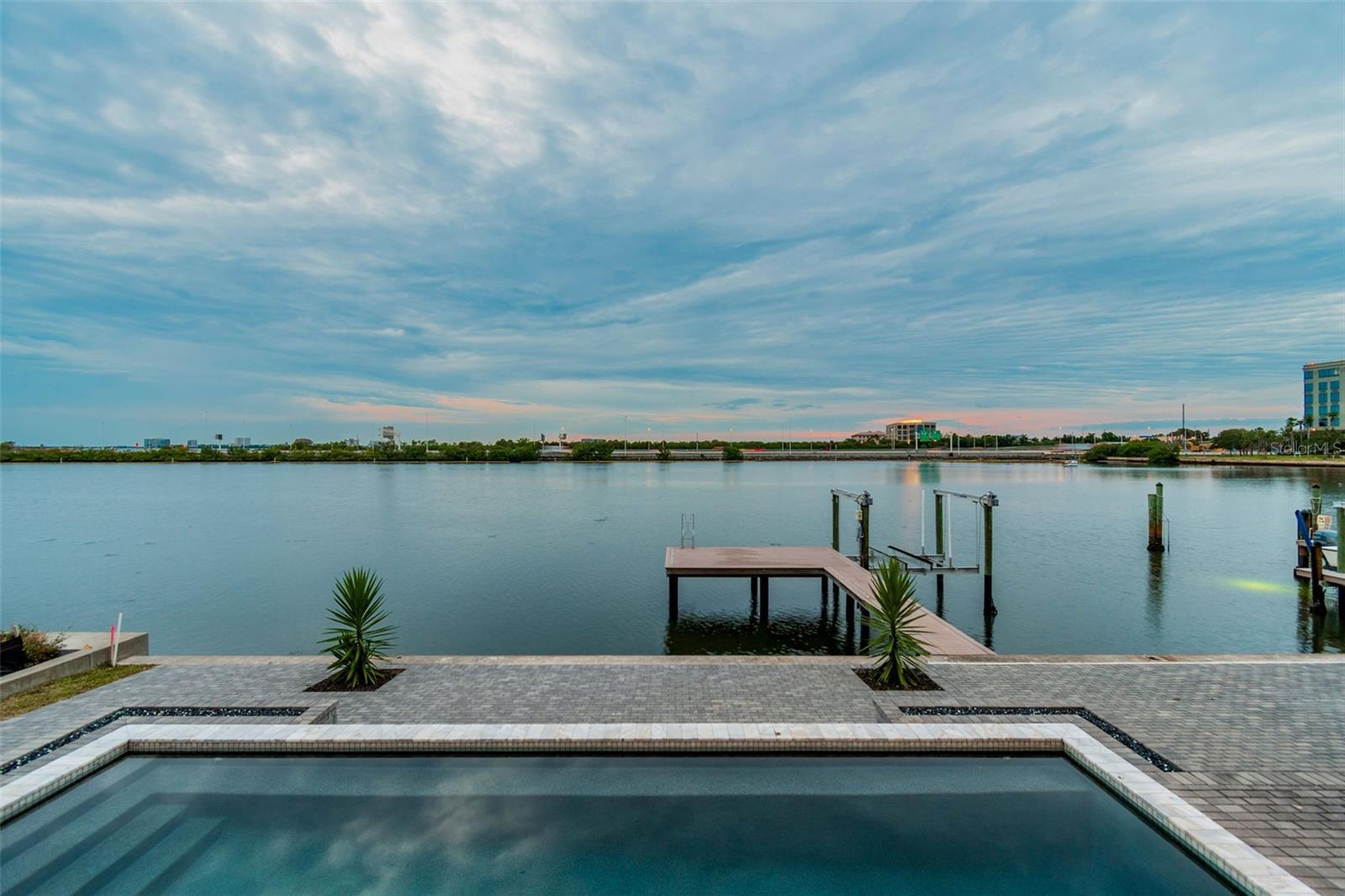 MARINER ESTATES - Residential