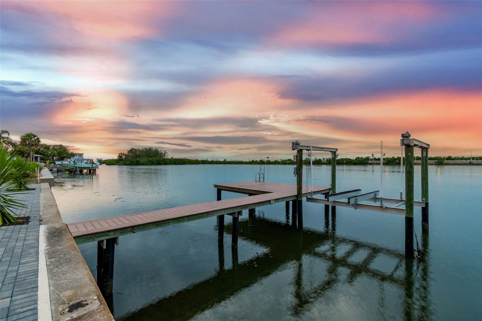 MARINER ESTATES - Residential