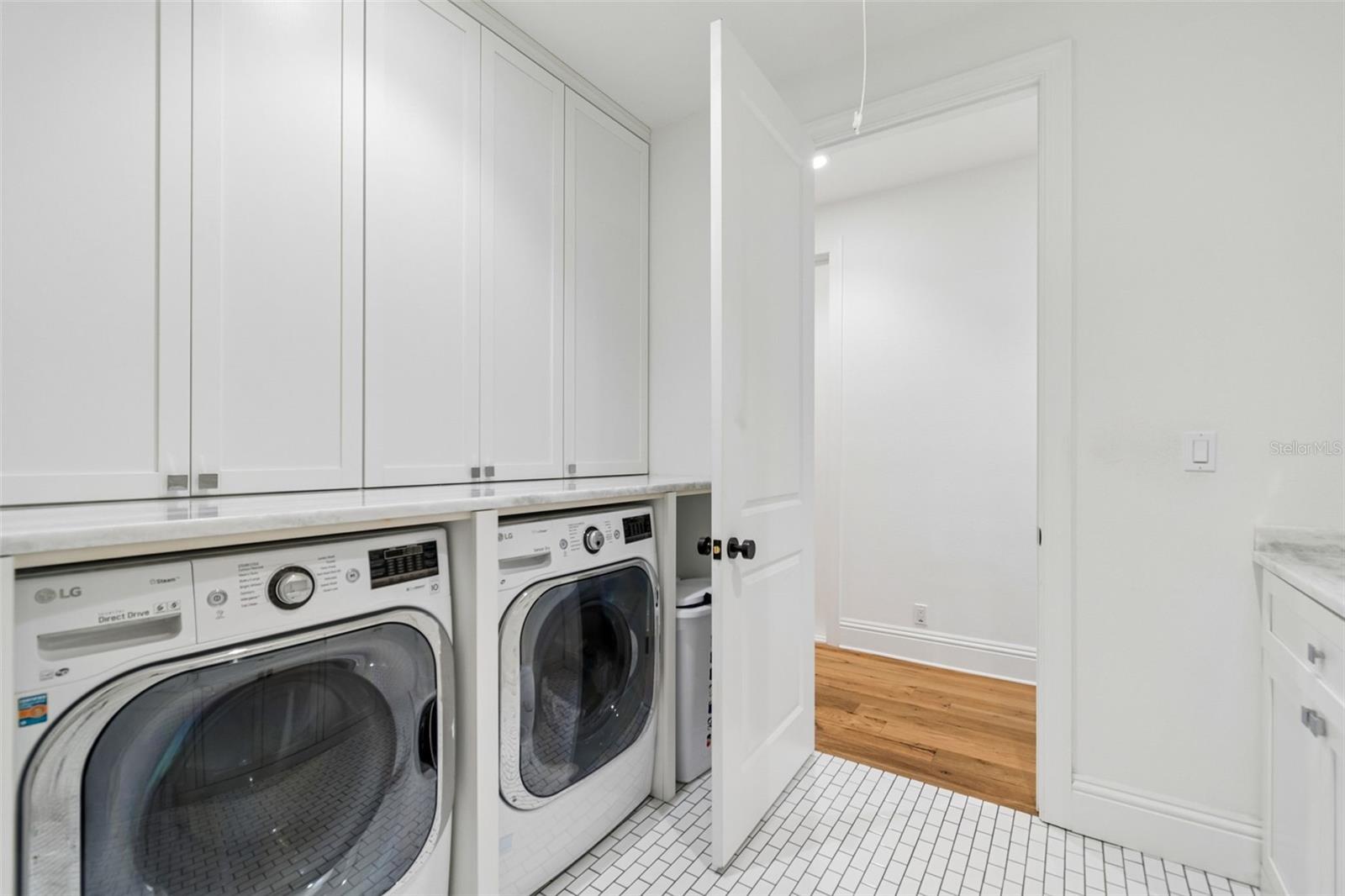 MARINER ESTATES - Residential