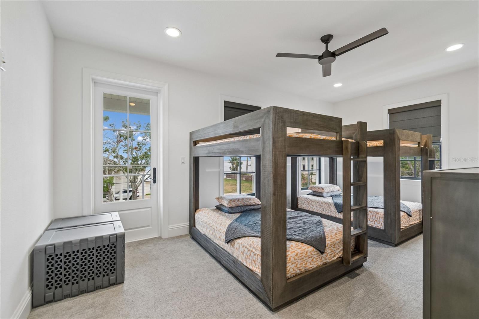 MARINER ESTATES - Residential