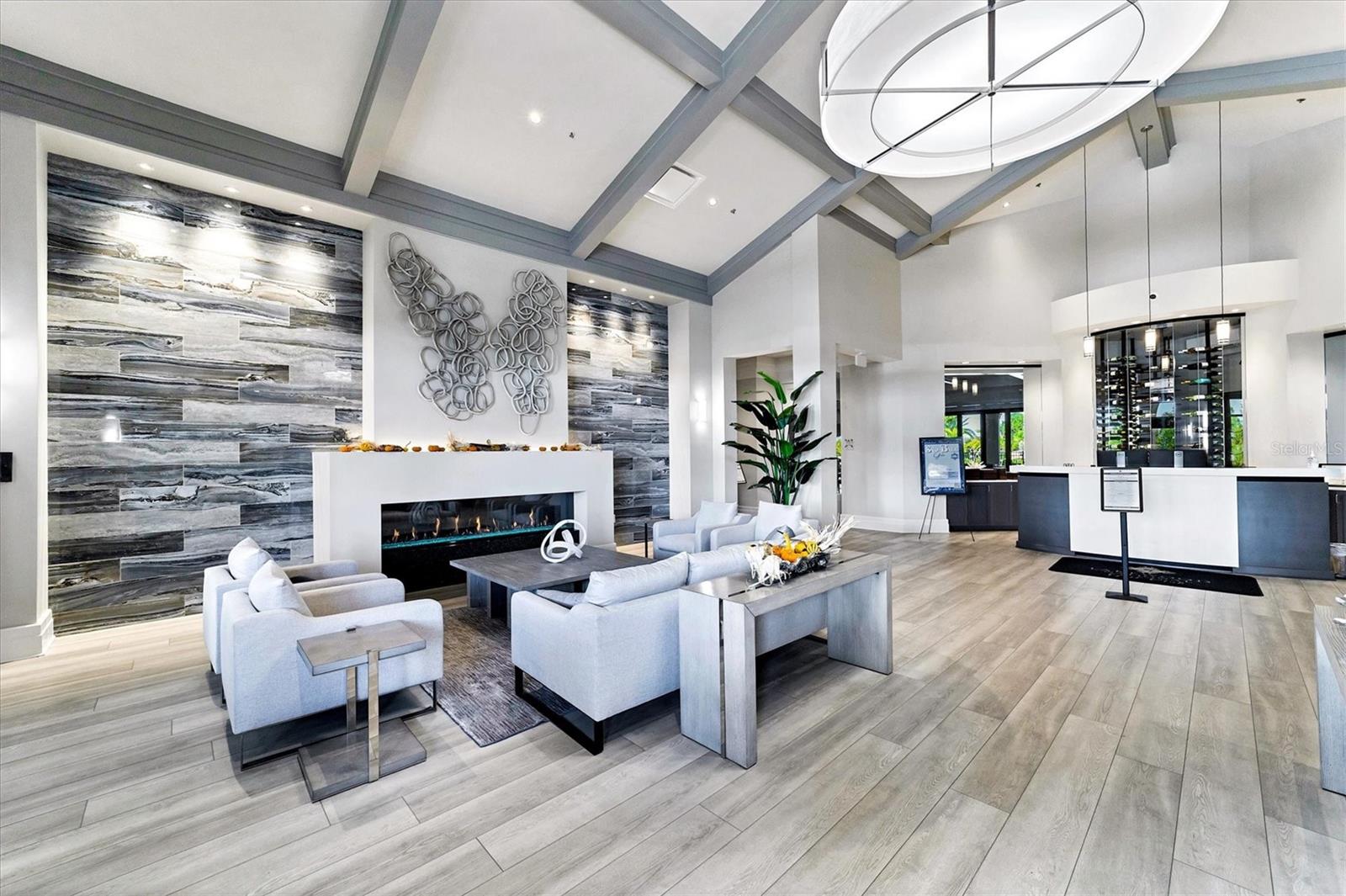 LAKEWOOD NATIONAL - Residential