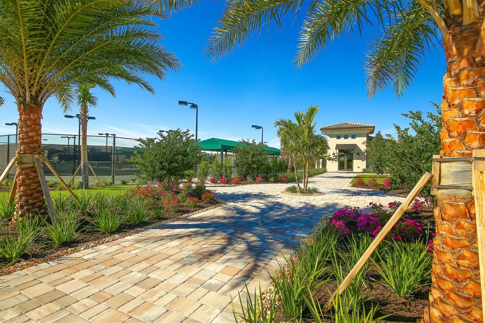 LAKEWOOD NATIONAL - Residential