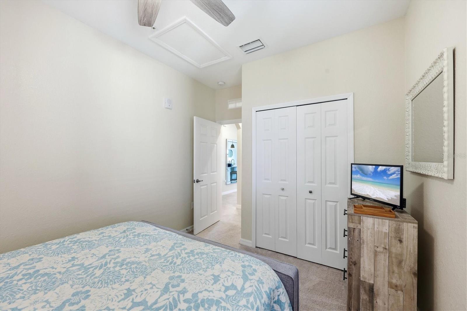 LAKEWOOD NATIONAL - Residential