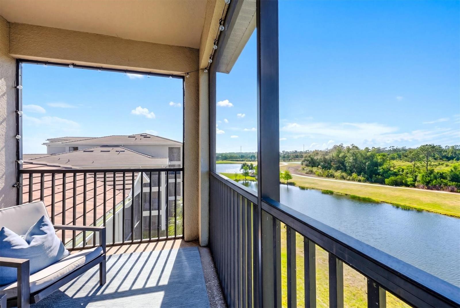 LAKEWOOD NATIONAL - Residential