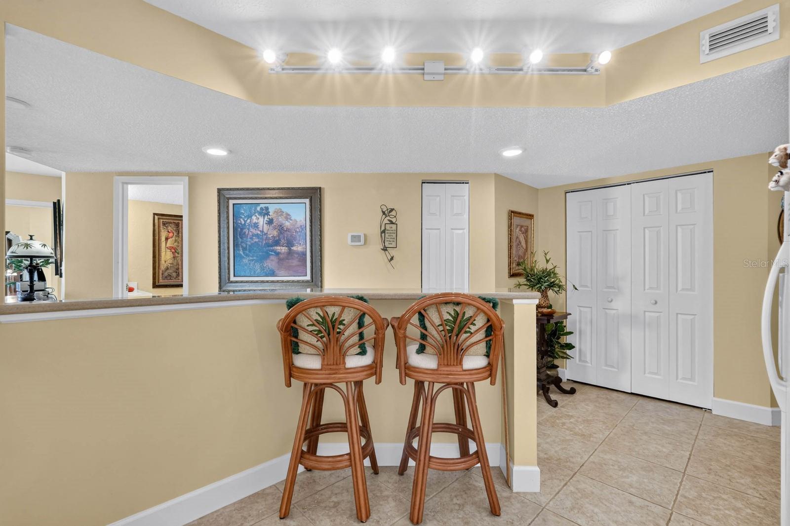 BAYSHORE BATH & TENNIS CLUB CONDO - Residential