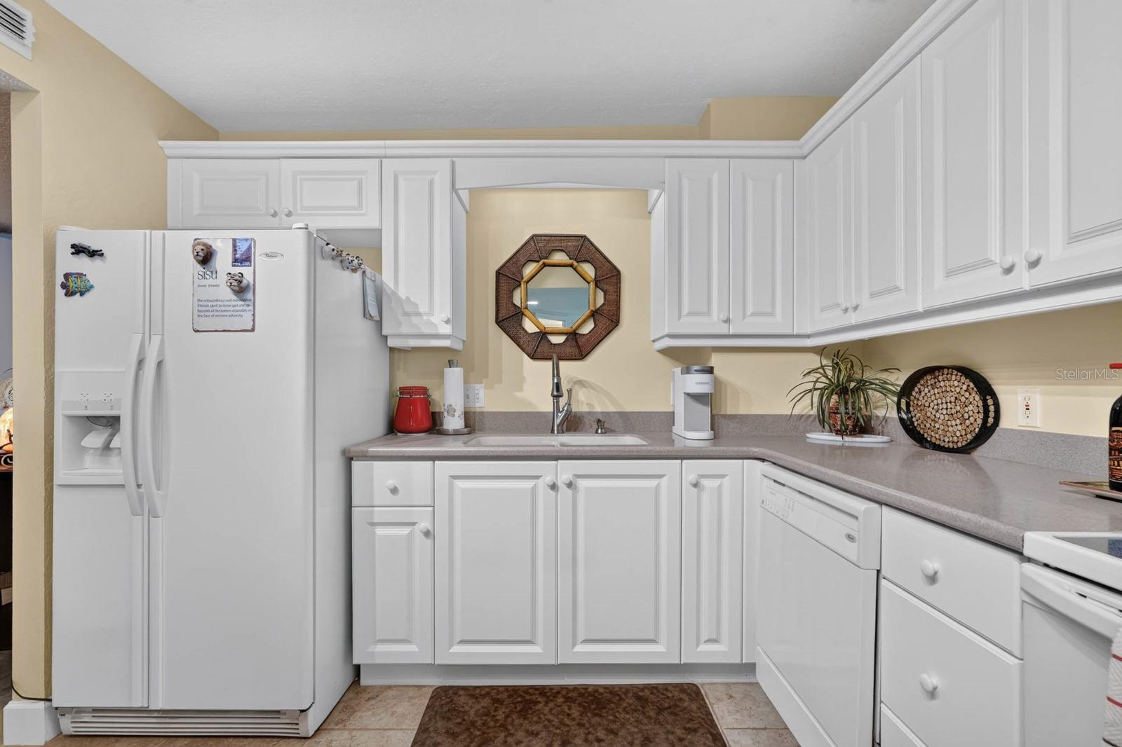 BAYSHORE BATH & TENNIS CLUB CONDO - Residential