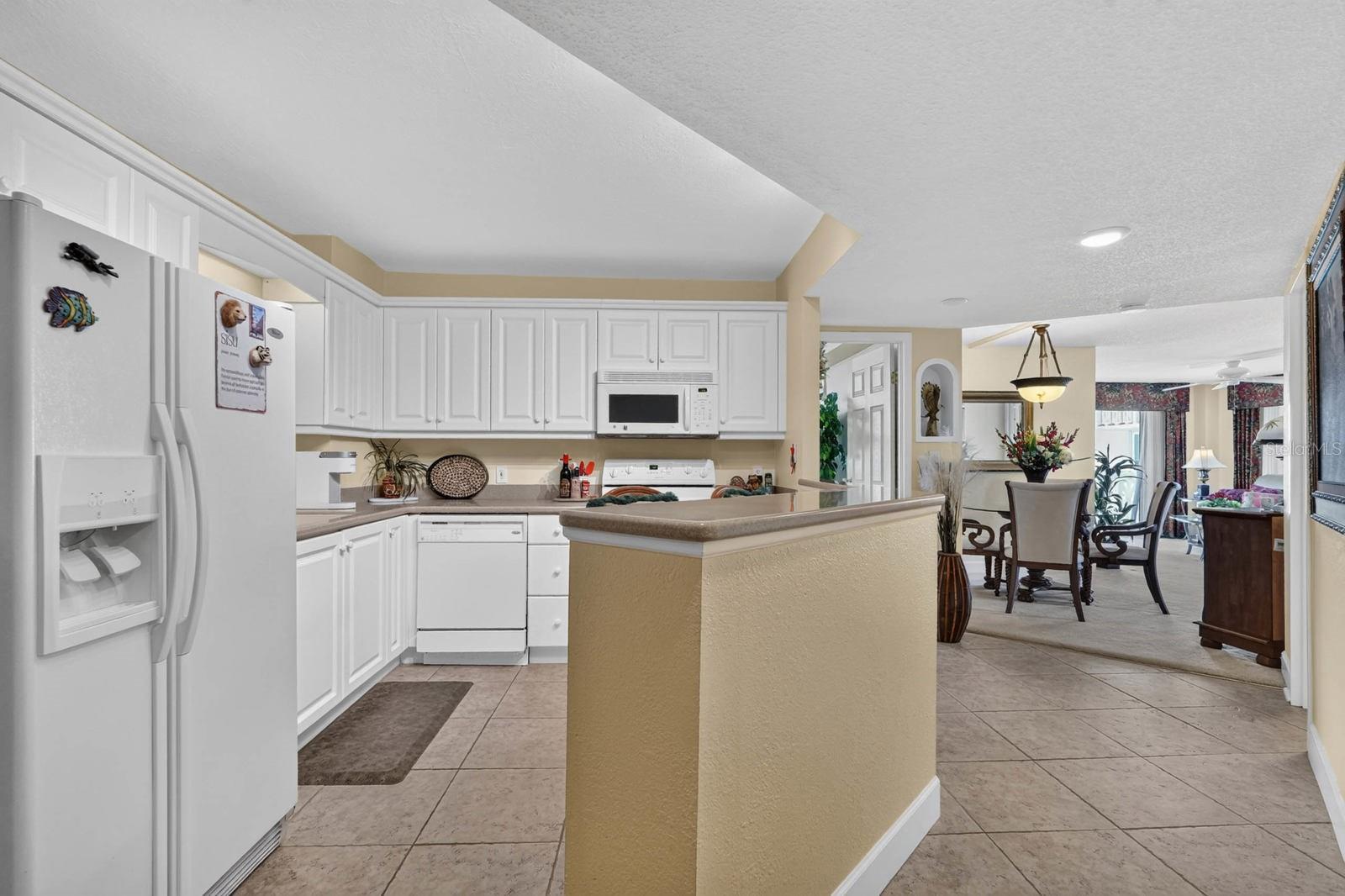BAYSHORE BATH & TENNIS CLUB CONDO - Residential