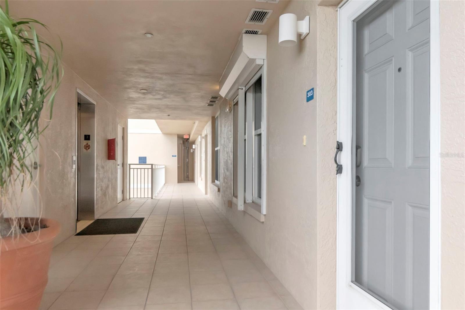 CHEZ SOLEIL CONDO - Residential
