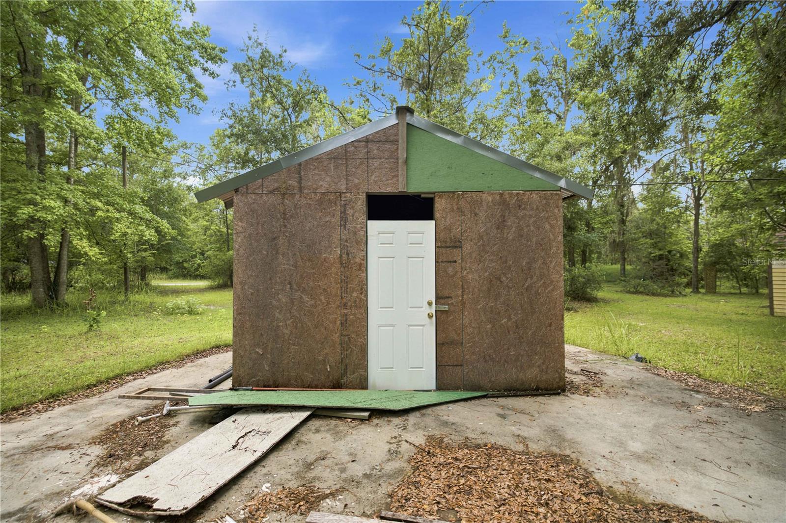 HORSE COUNTRY RANCHES - Residential