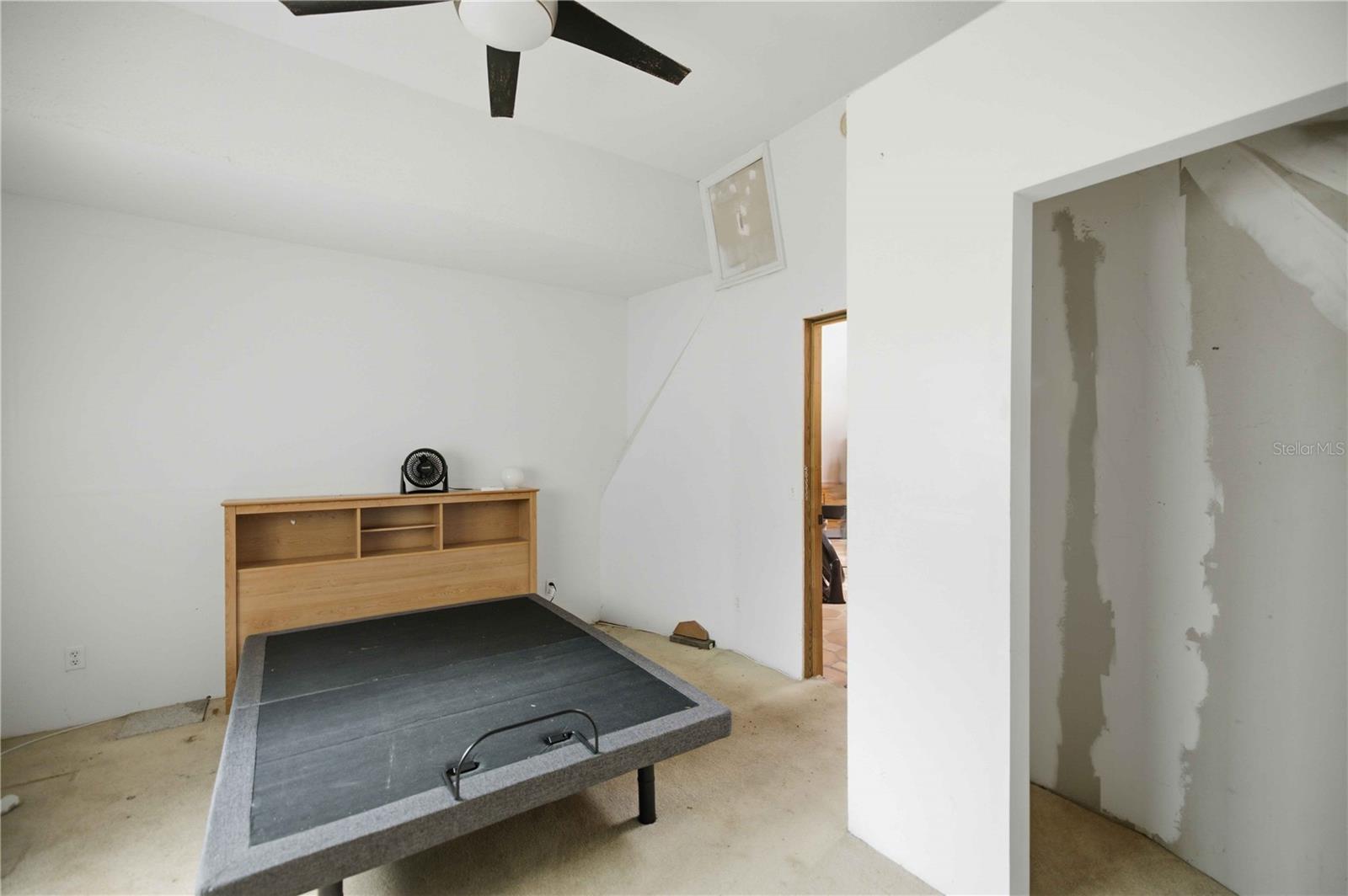 HORSE COUNTRY RANCHES - Residential