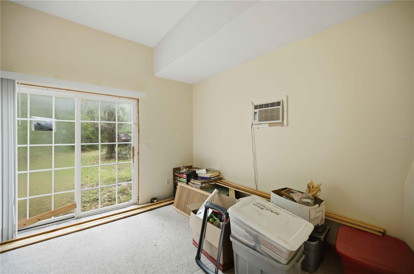 HORSE COUNTRY RANCHES - Residential