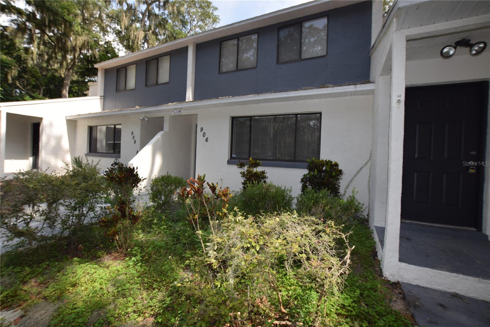 LEESBURG PALMORA GREEN SUB - Residential Lease