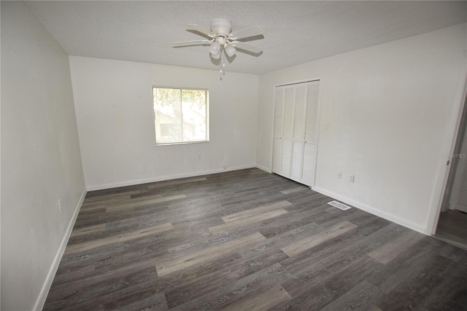 LEESBURG PALMORA GREEN SUB - Residential Lease